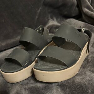 Crocs Black Platform Sandals